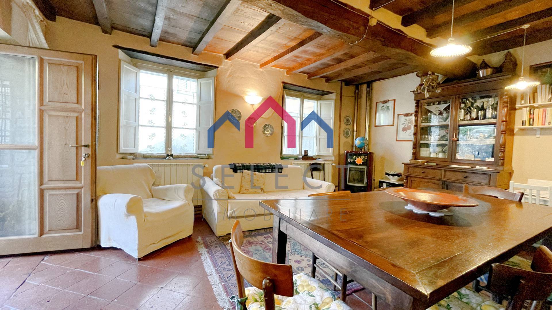 Appartamento indipendente in vendita a Borgo a Mozzano, Cune