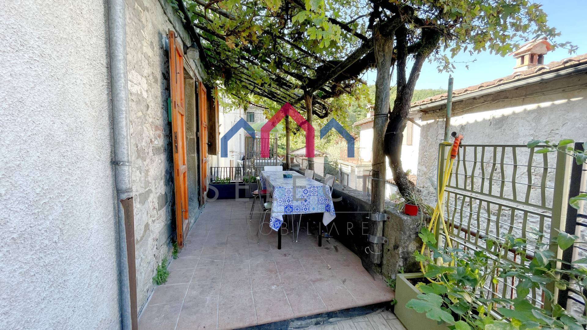 Terratetto in vendita a Borgo a Mozzano, San Romano