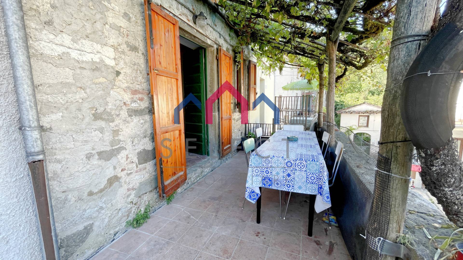 Terratetto in vendita a Borgo a Mozzano, San Romano