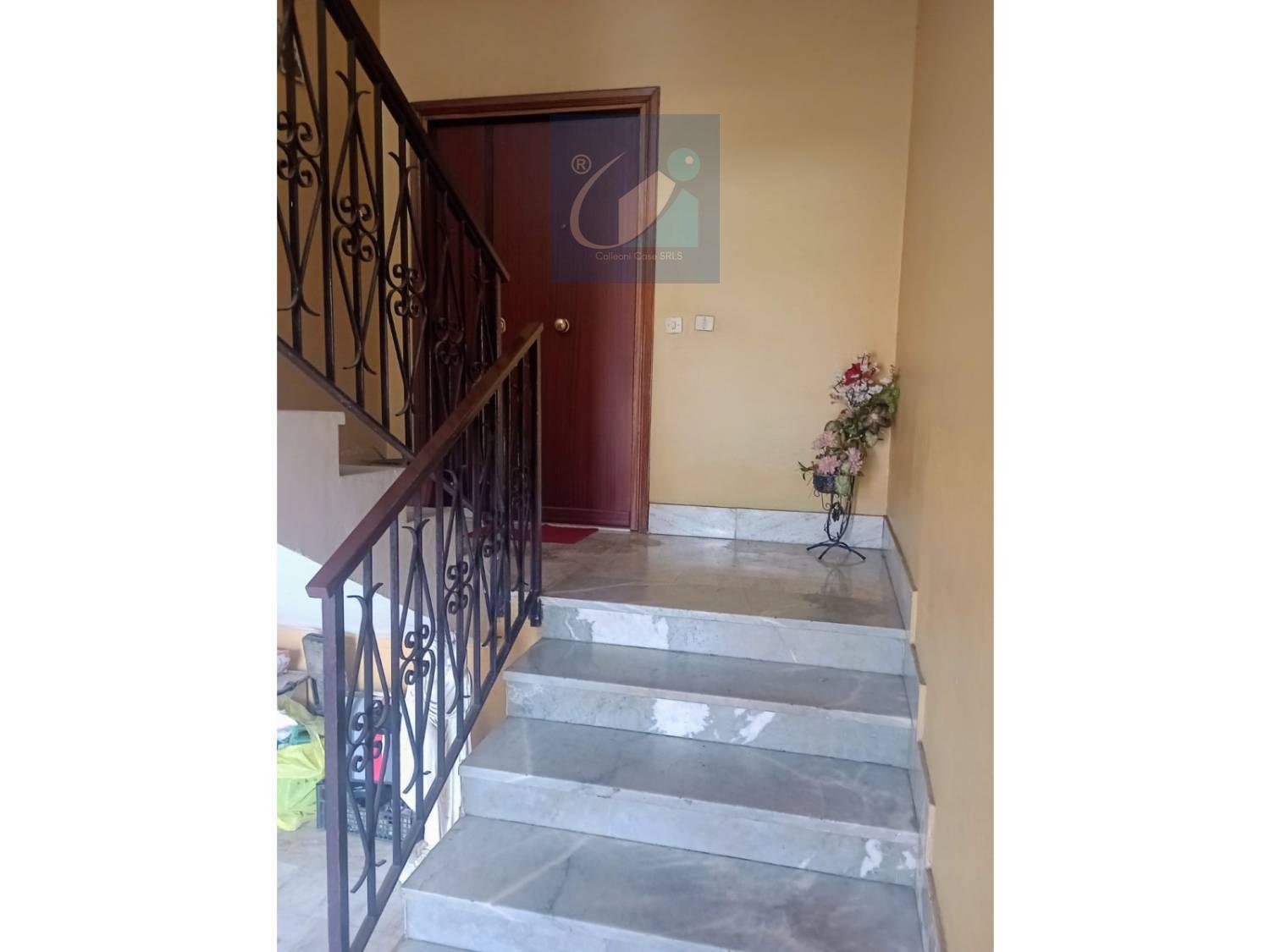 Trilocale da ristrutturare a Mentana