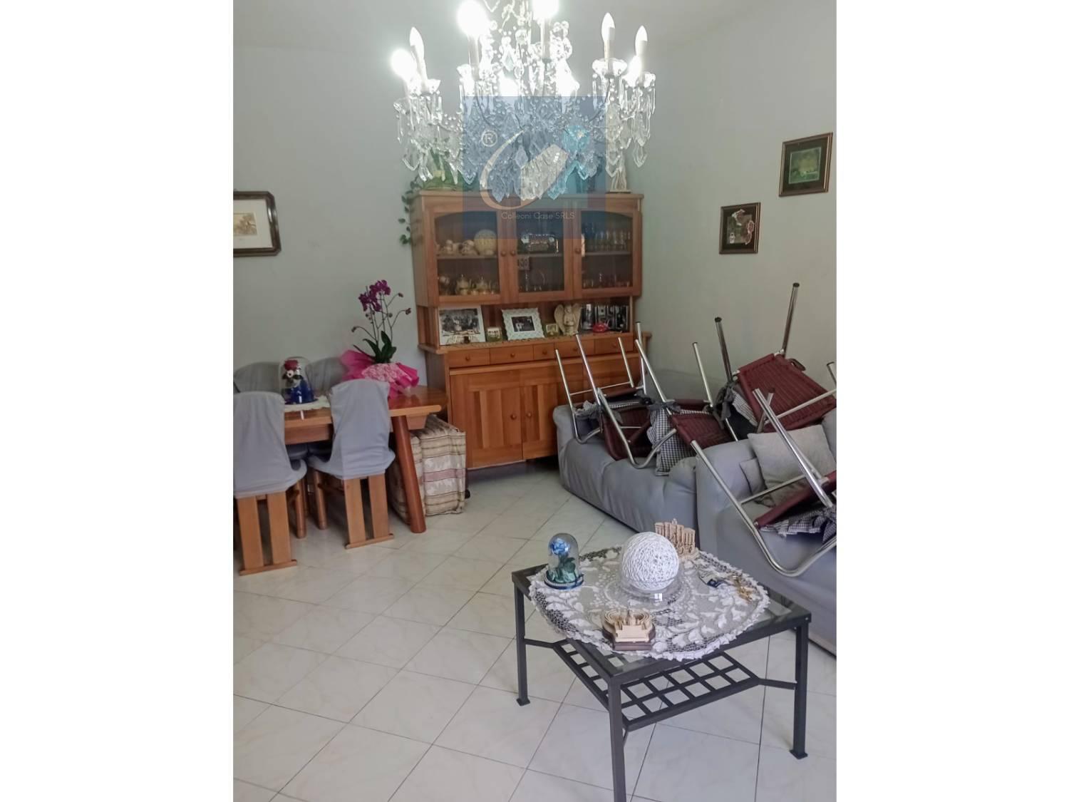 Trilocale da ristrutturare a Mentana