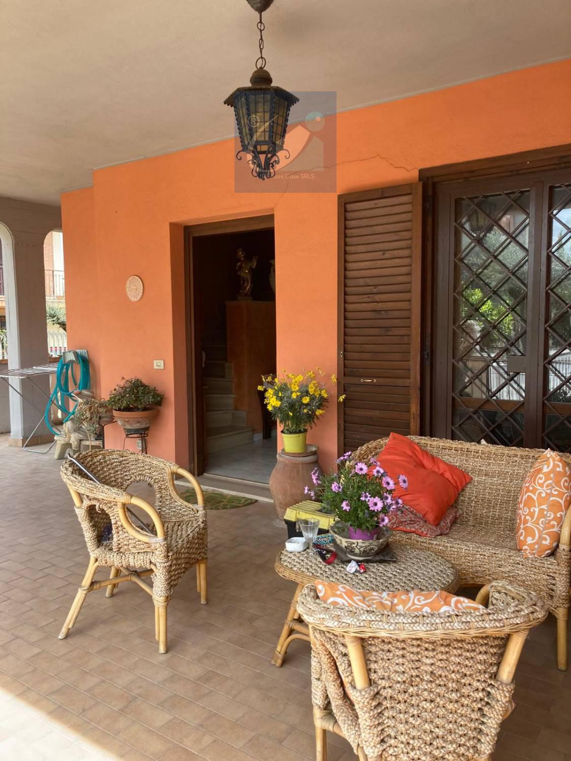 Villa Bifamiliare con giardino a Mentana