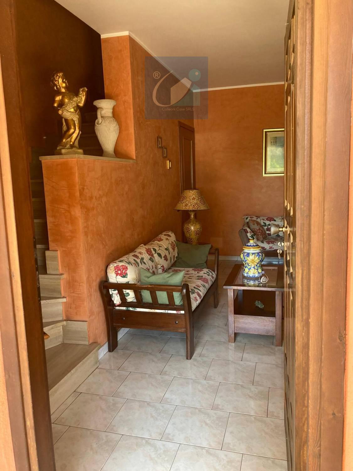 Villa Bifamiliare con giardino a Mentana