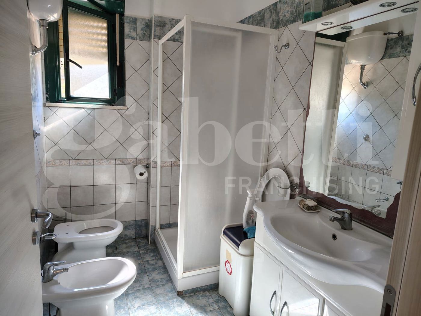 Quadrilocale con giardino a Camerota