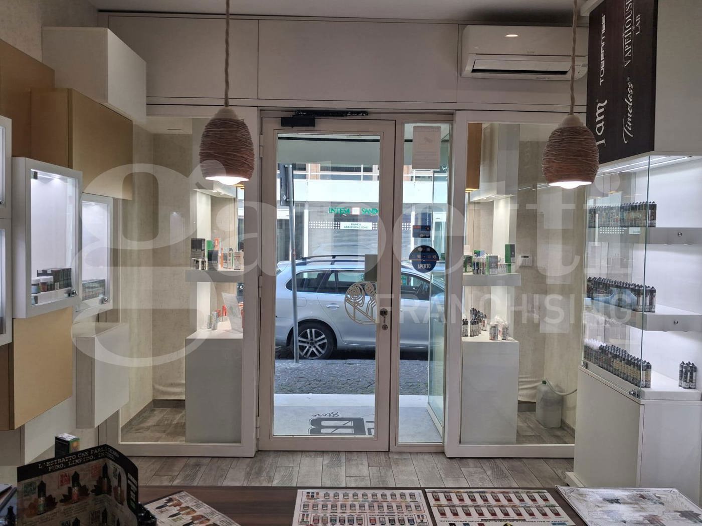 Attivit commerciale in vendita a Napoli