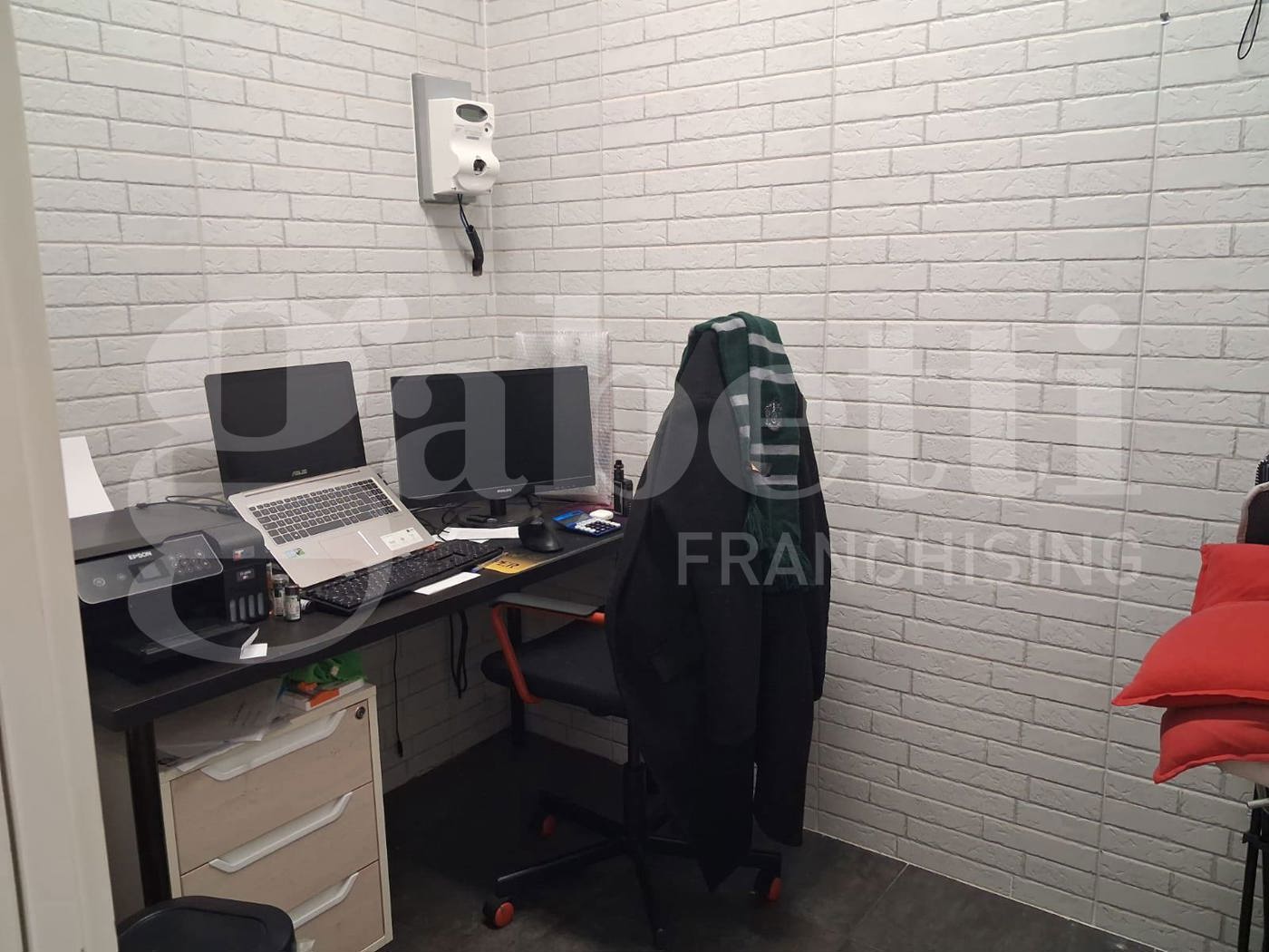 Attivit commerciale in vendita a Napoli