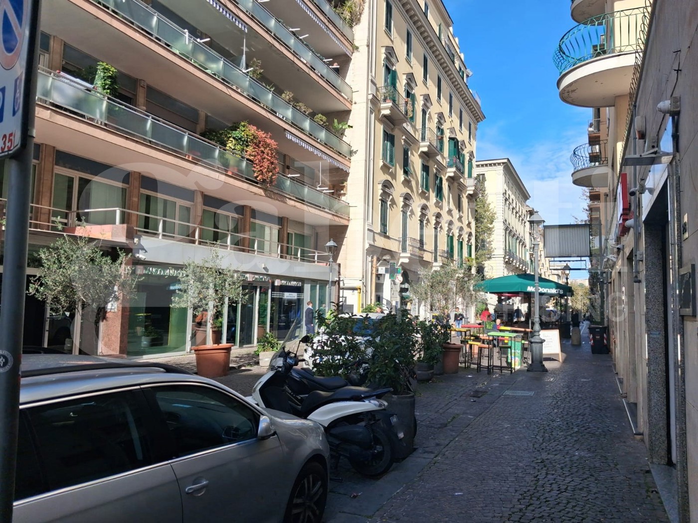 Attivit commerciale in vendita a Napoli