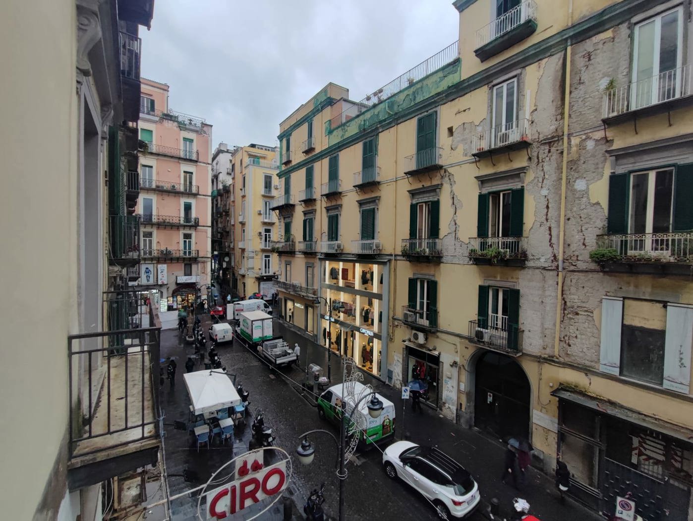 Monolocale arredato in affitto a Napoli