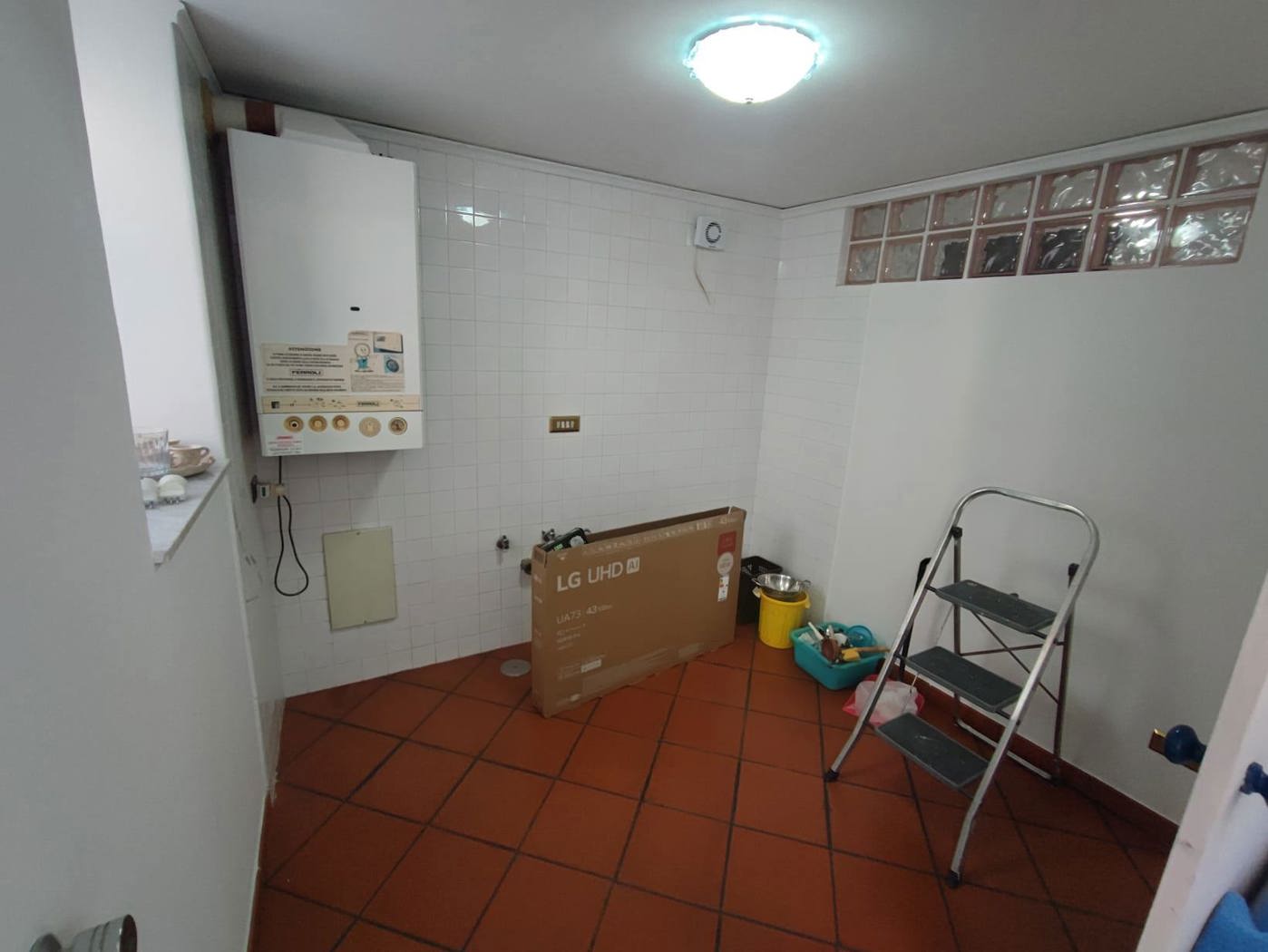 Monolocale arredato in affitto a Napoli