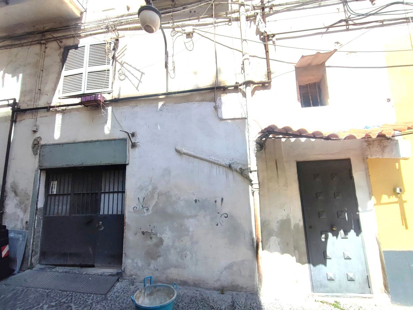 Magazzino in vendita a Napoli