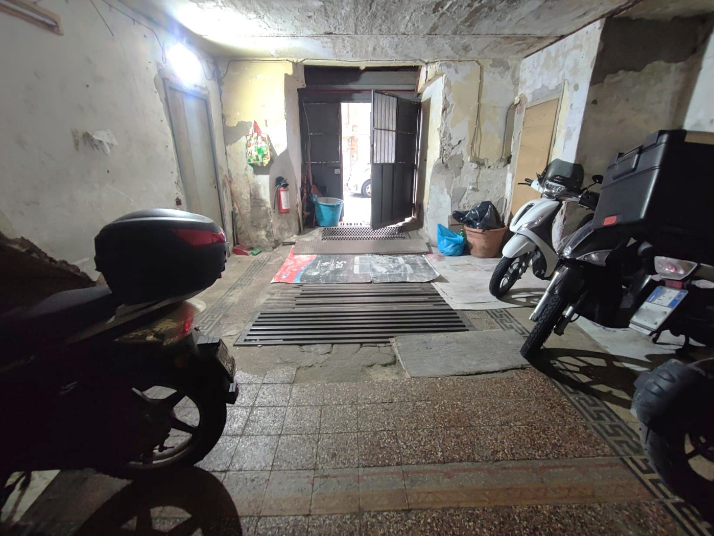 Magazzino in vendita a Napoli