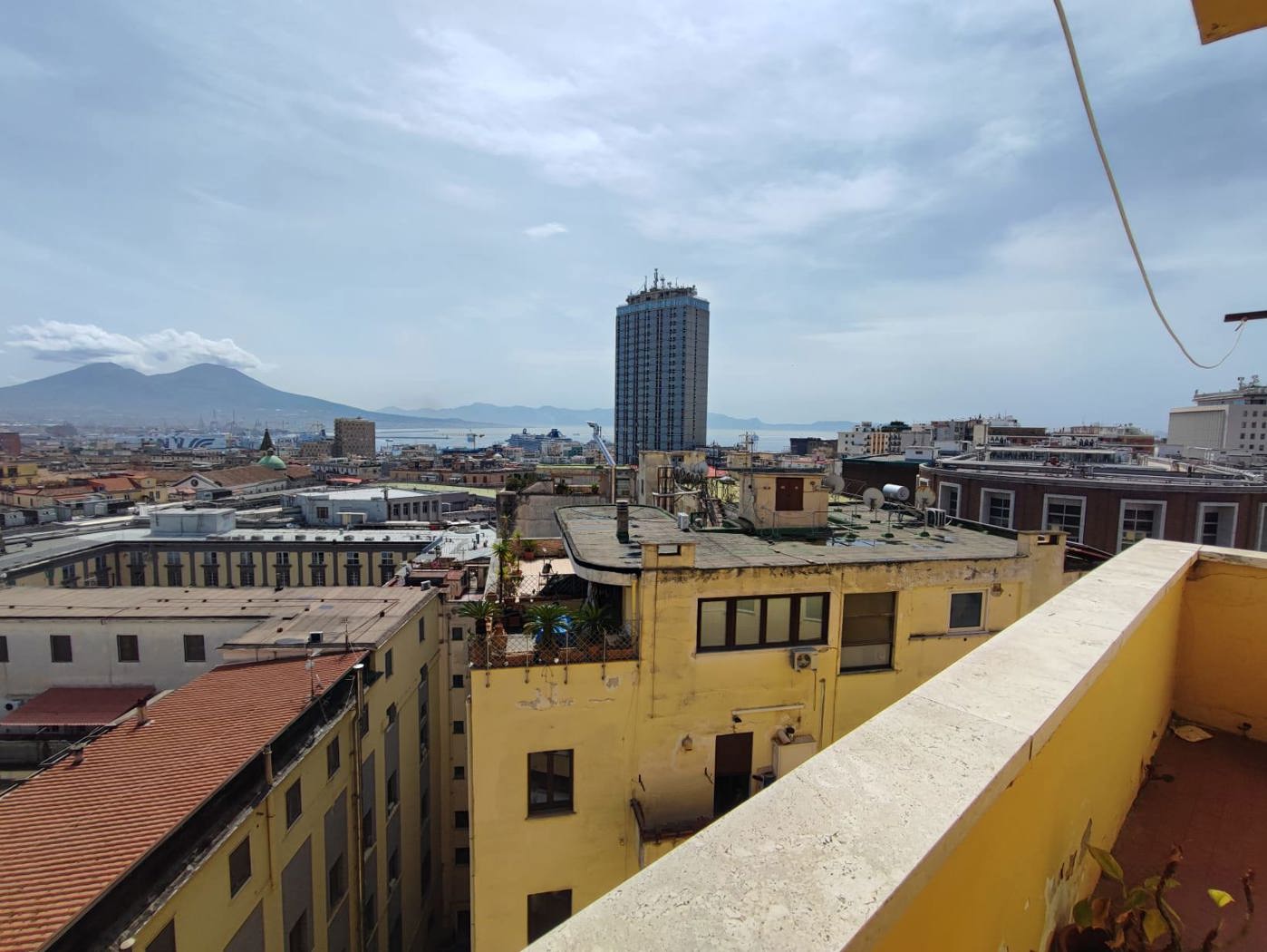 Appartamento da ristrutturare a Napoli