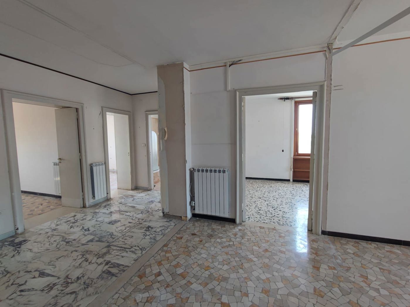 Appartamento da ristrutturare a Napoli