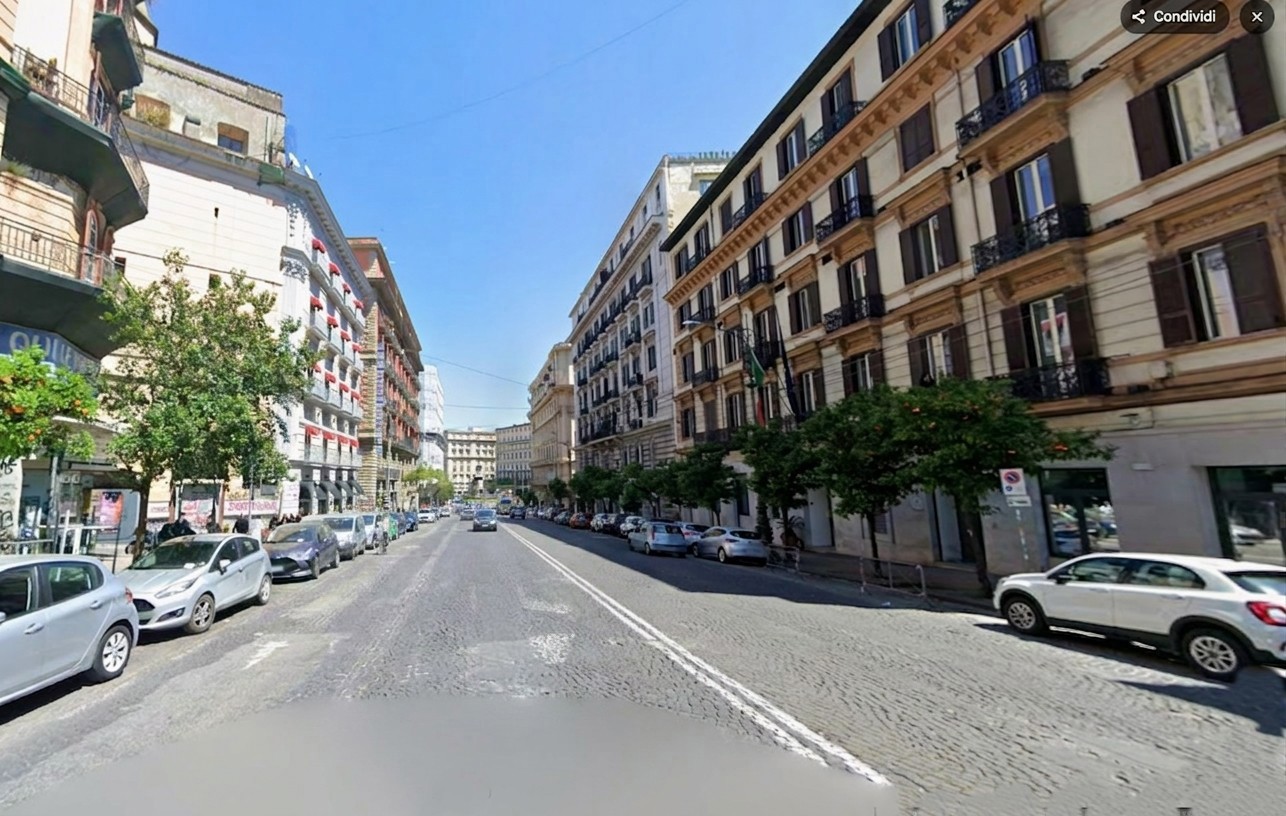 Bilocale arredato in affitto a Napoli