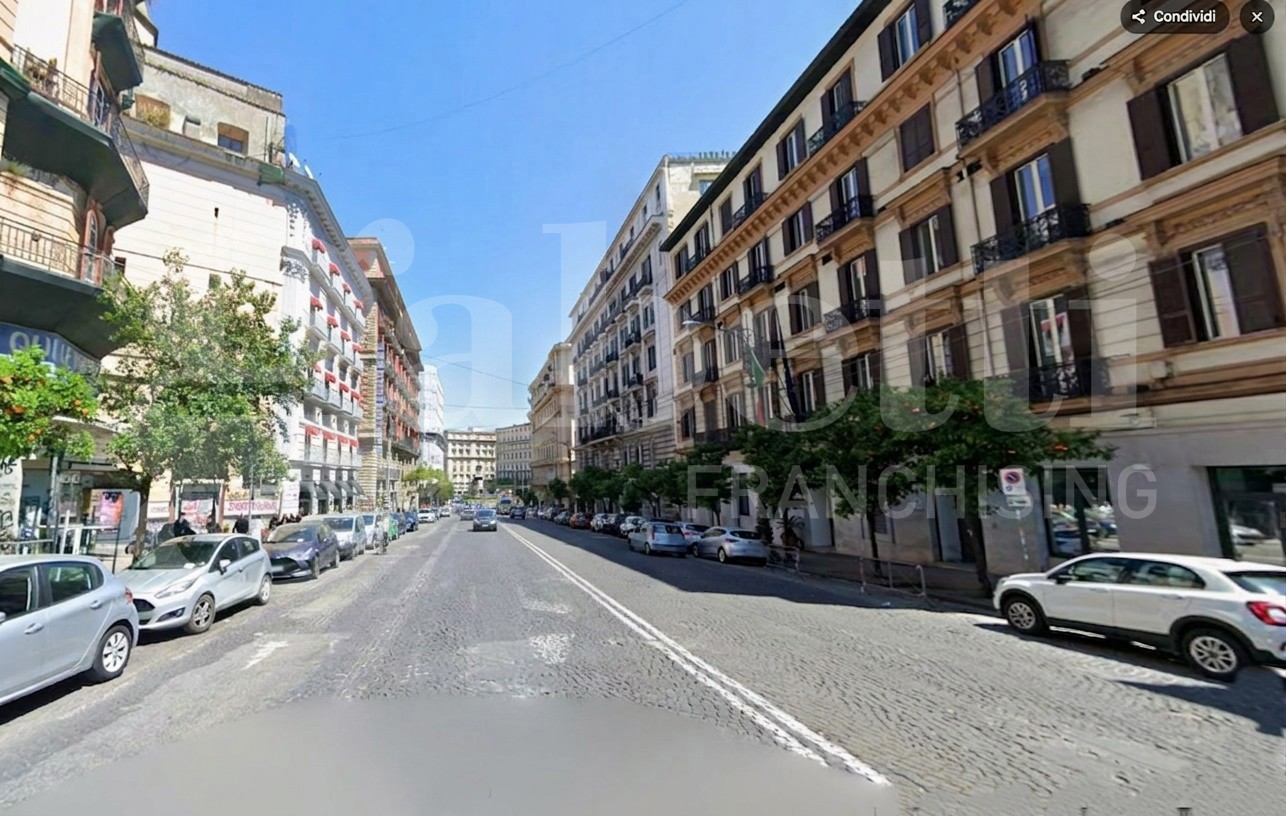 Bilocale arredato in affitto a Napoli