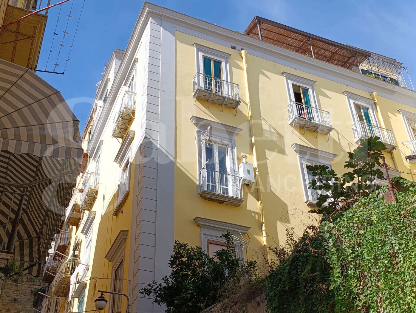 Bilocale arredato in affitto a Napoli
