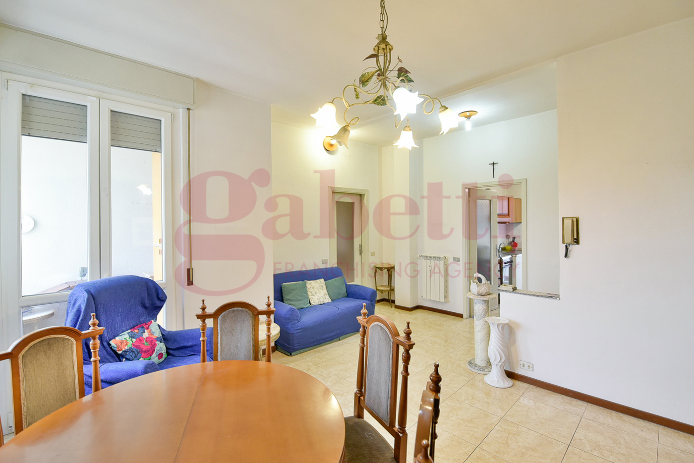 Quadrilocale con box a Figino Serenza