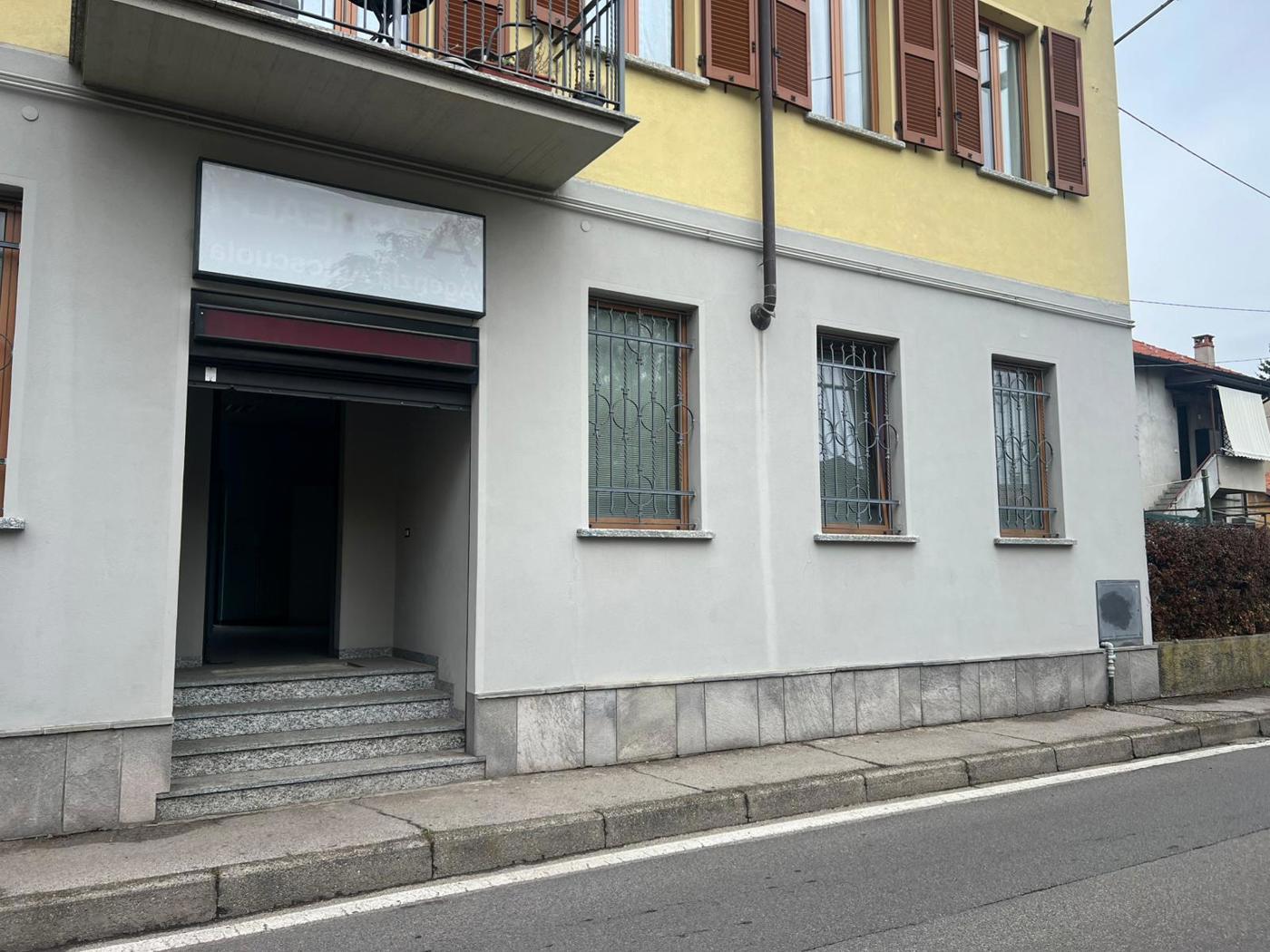 Ufficio in affitto a Cant�