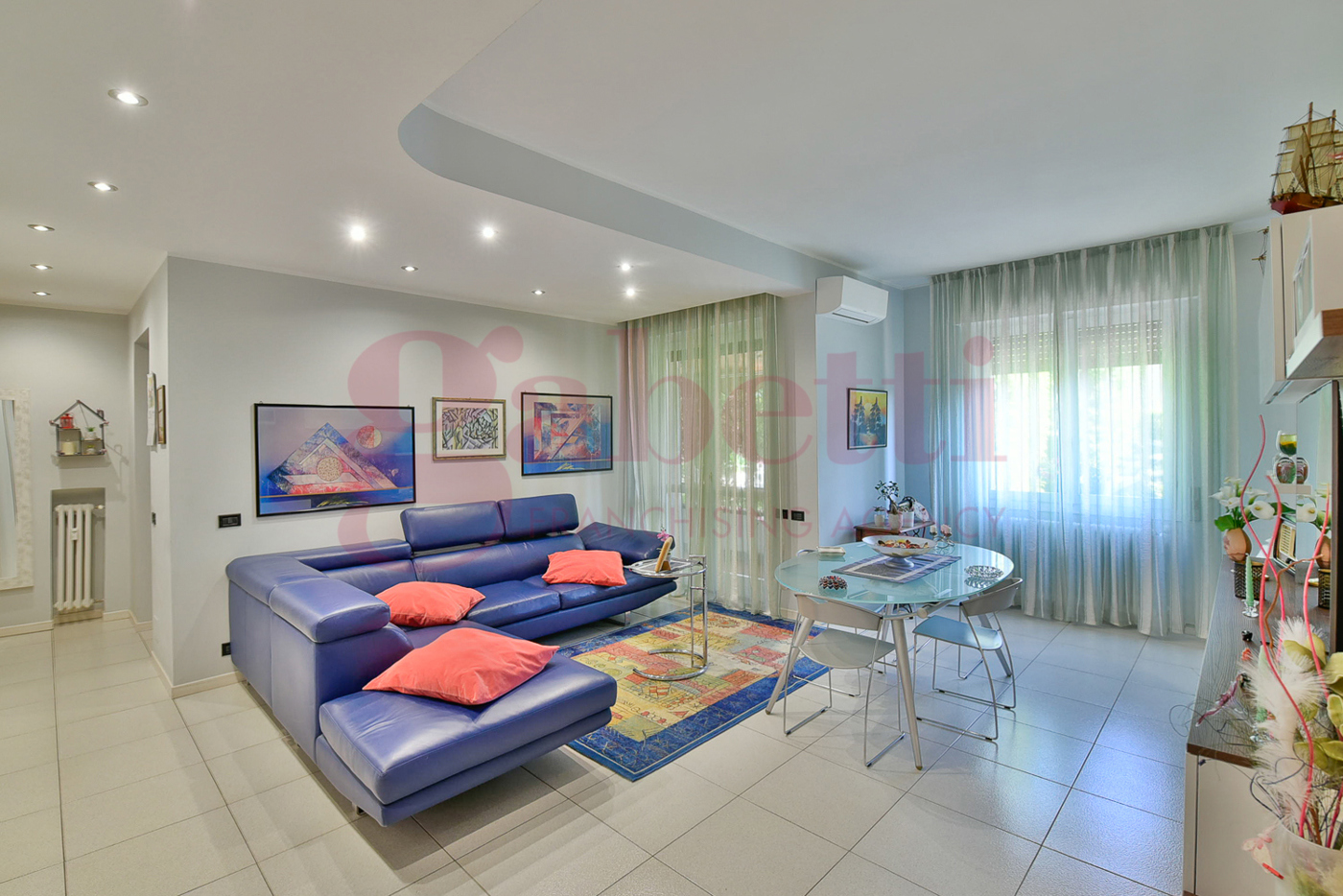 Trilocale in vendita a Cant�