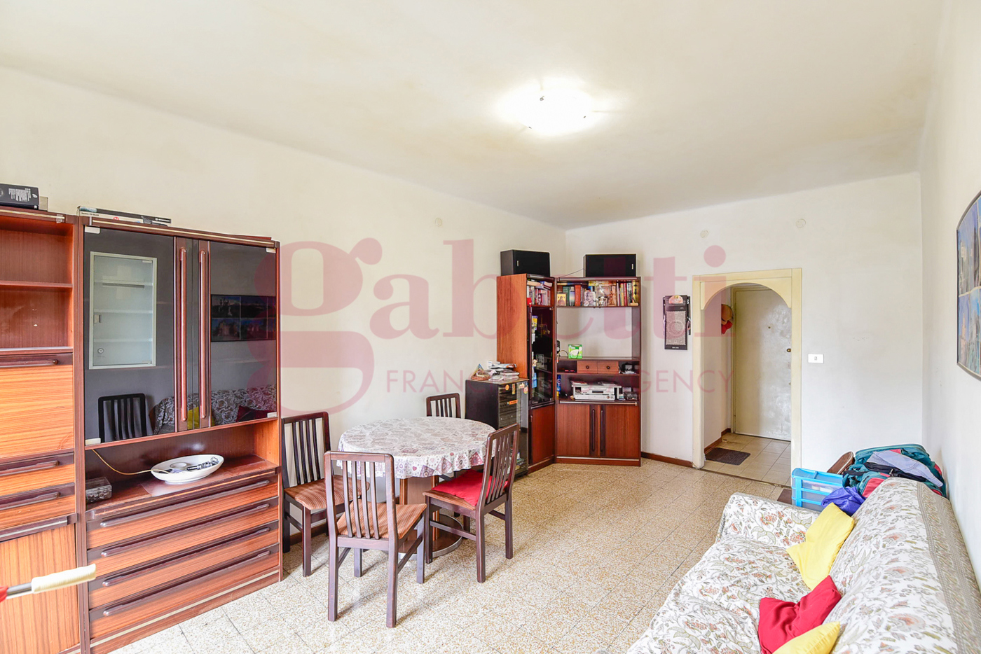 Trilocale con giardino a Cant�