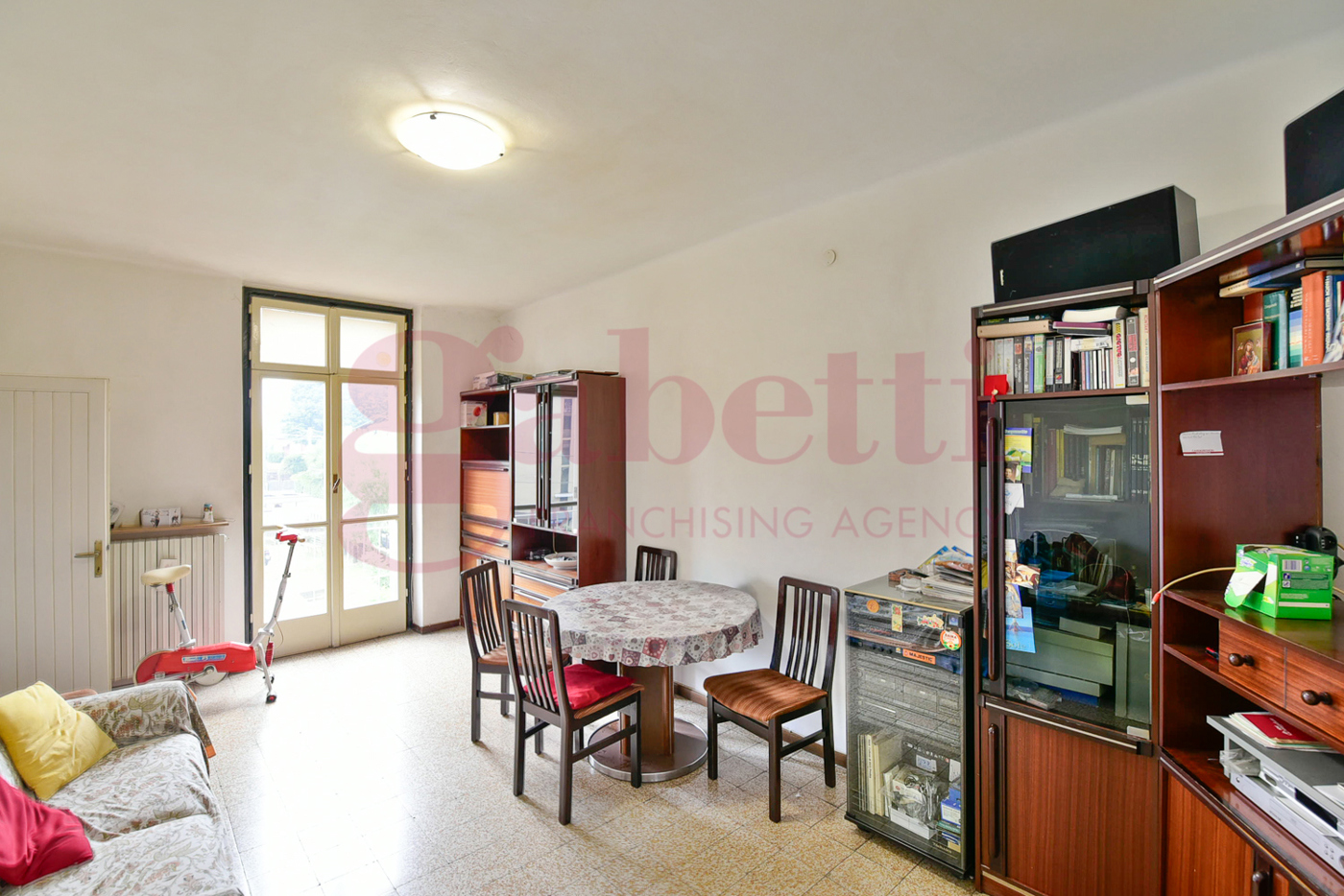 Trilocale con giardino a Cant�