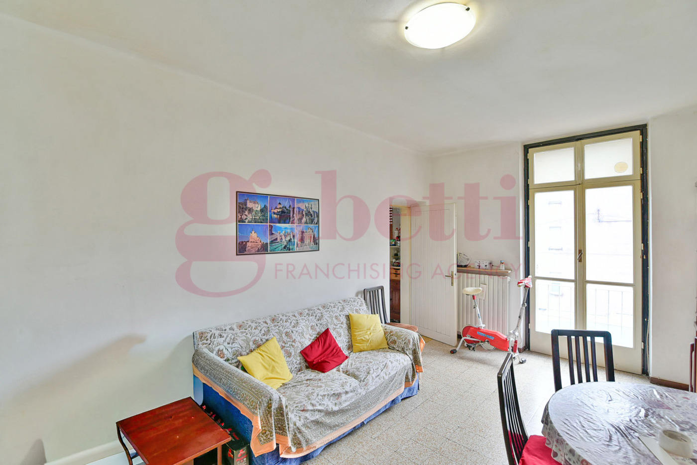 Trilocale con giardino a Cant�