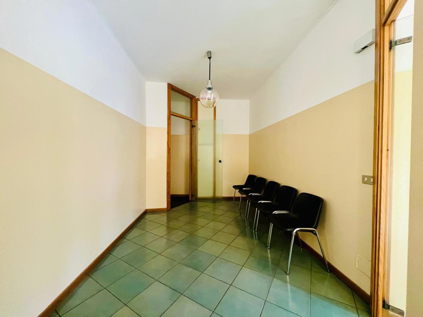 Ufficio in vendita a Mariano Comense