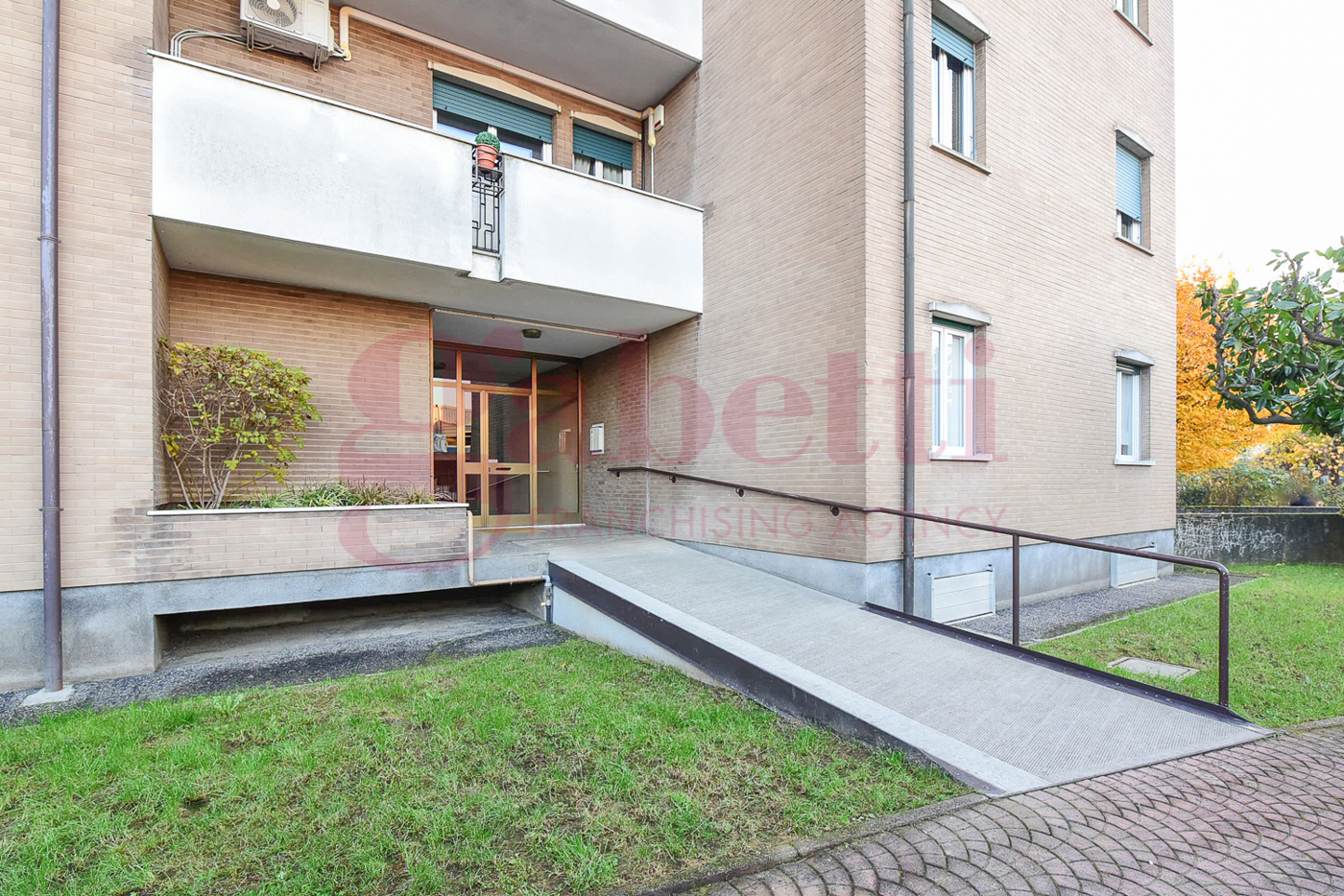 Trilocale in vendita a Meda