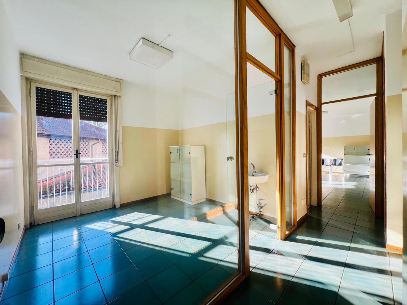 Ufficio in vendita a Mariano Comense