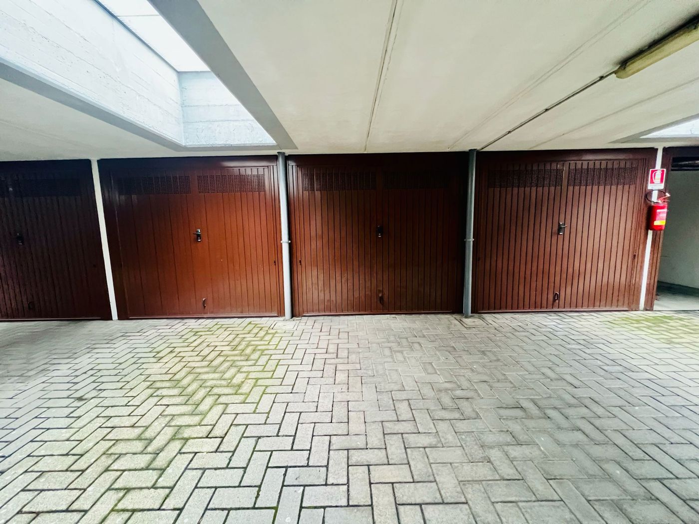 Box/Garage 16mq in vendita a Cabiate