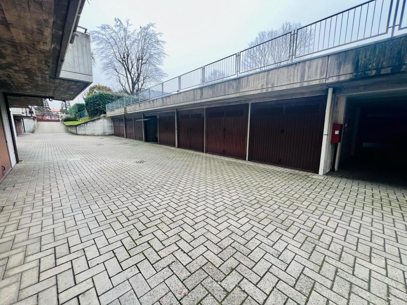 Box/Garage 16mq in vendita a Cabiate