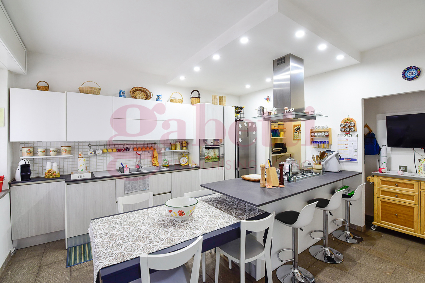 Casa indipendente in vendita a Arosio