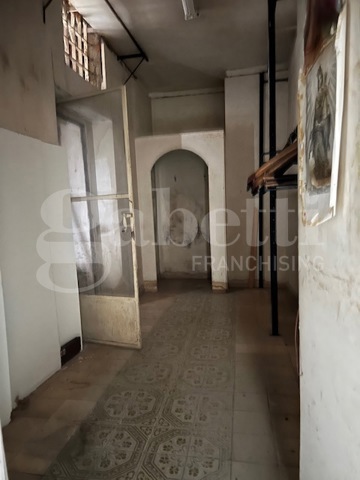Negozio in vendita a Capua