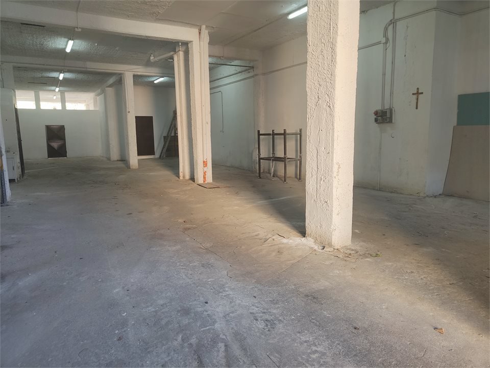 Magazzino in affitto a Afragola