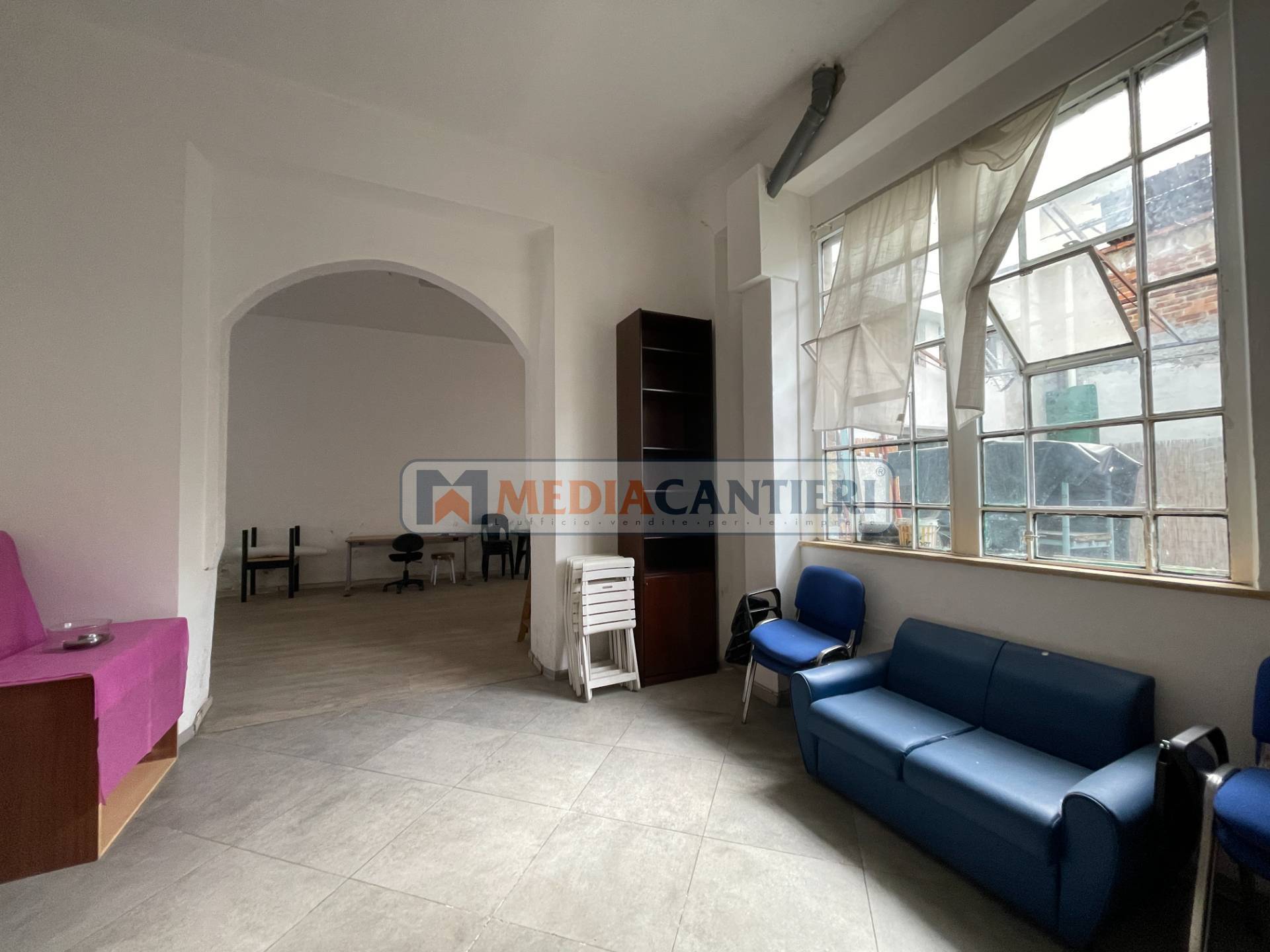 Deposito/Magazzino in vendita a Pescara