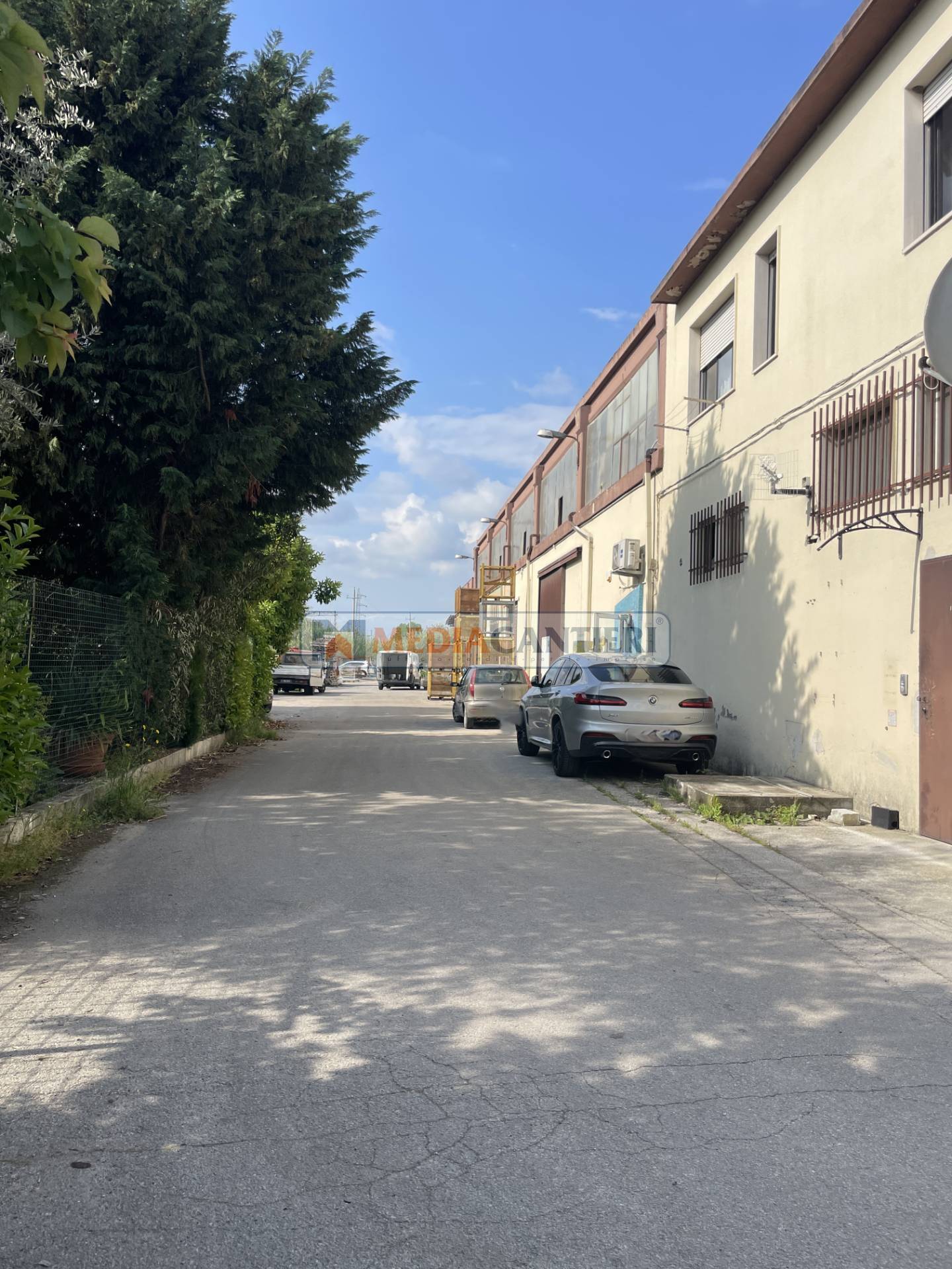 Complesso commerciale in vendita a San Giovanni Teatino