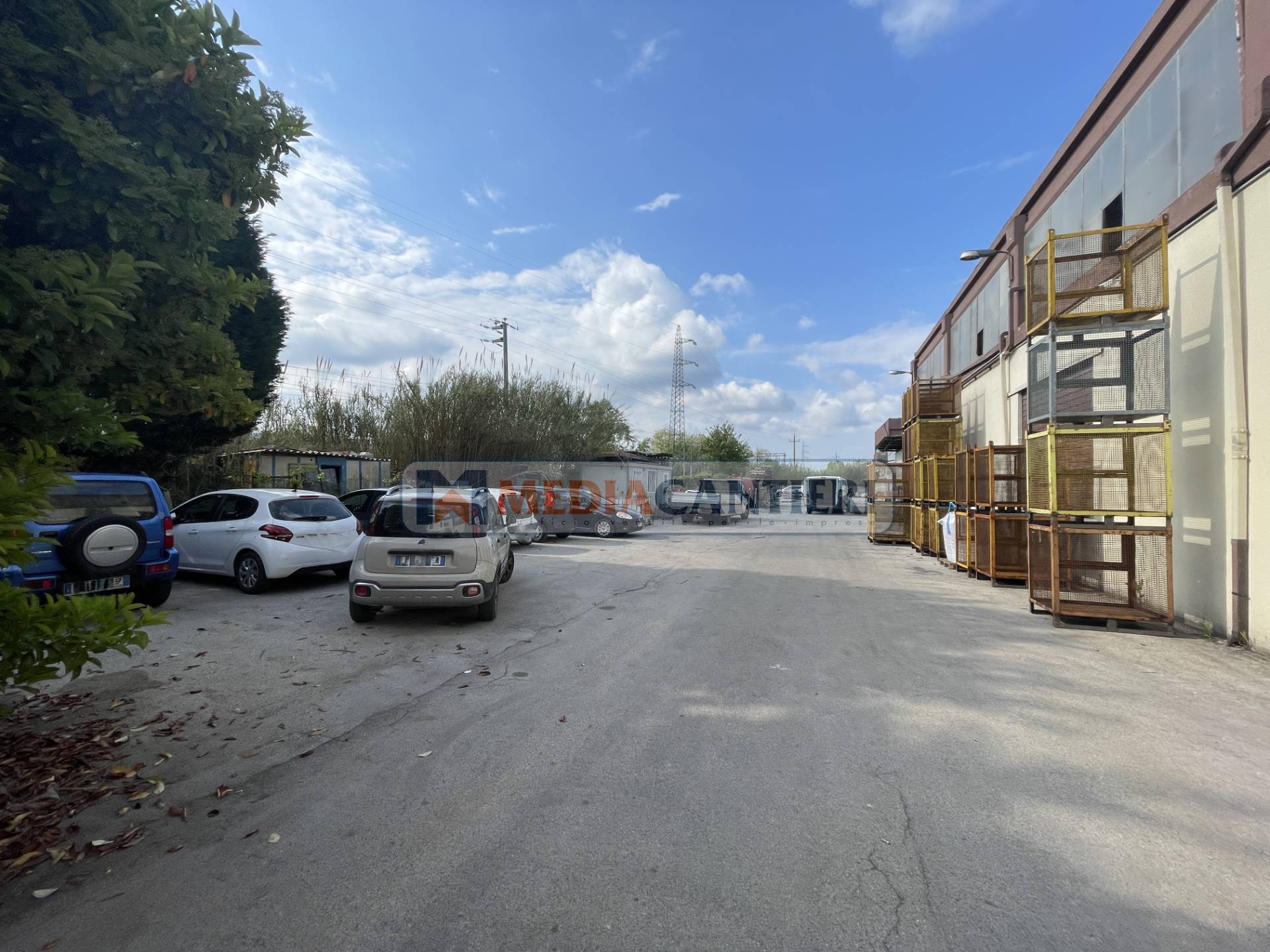 Complesso commerciale in vendita a San Giovanni Teatino