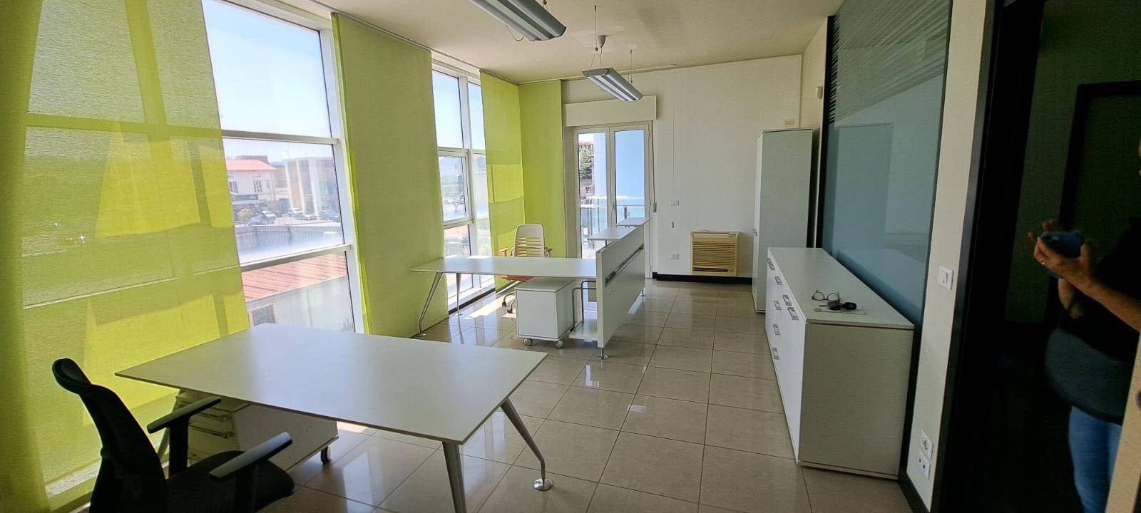 Ufficio/studio in affitto a Citt Sant'Angelo, Marina