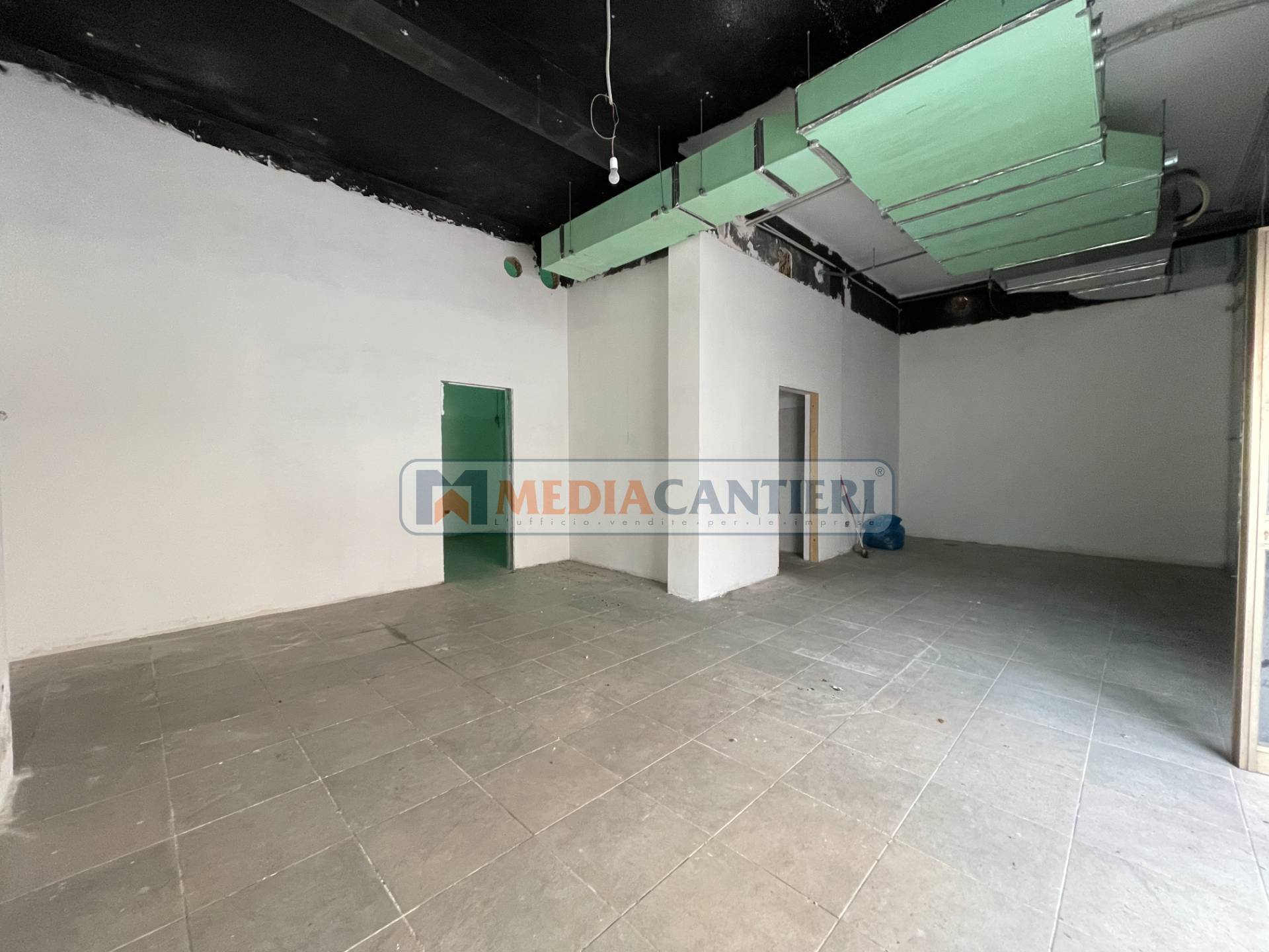 Deposito/Magazzino in vendita a Pescara