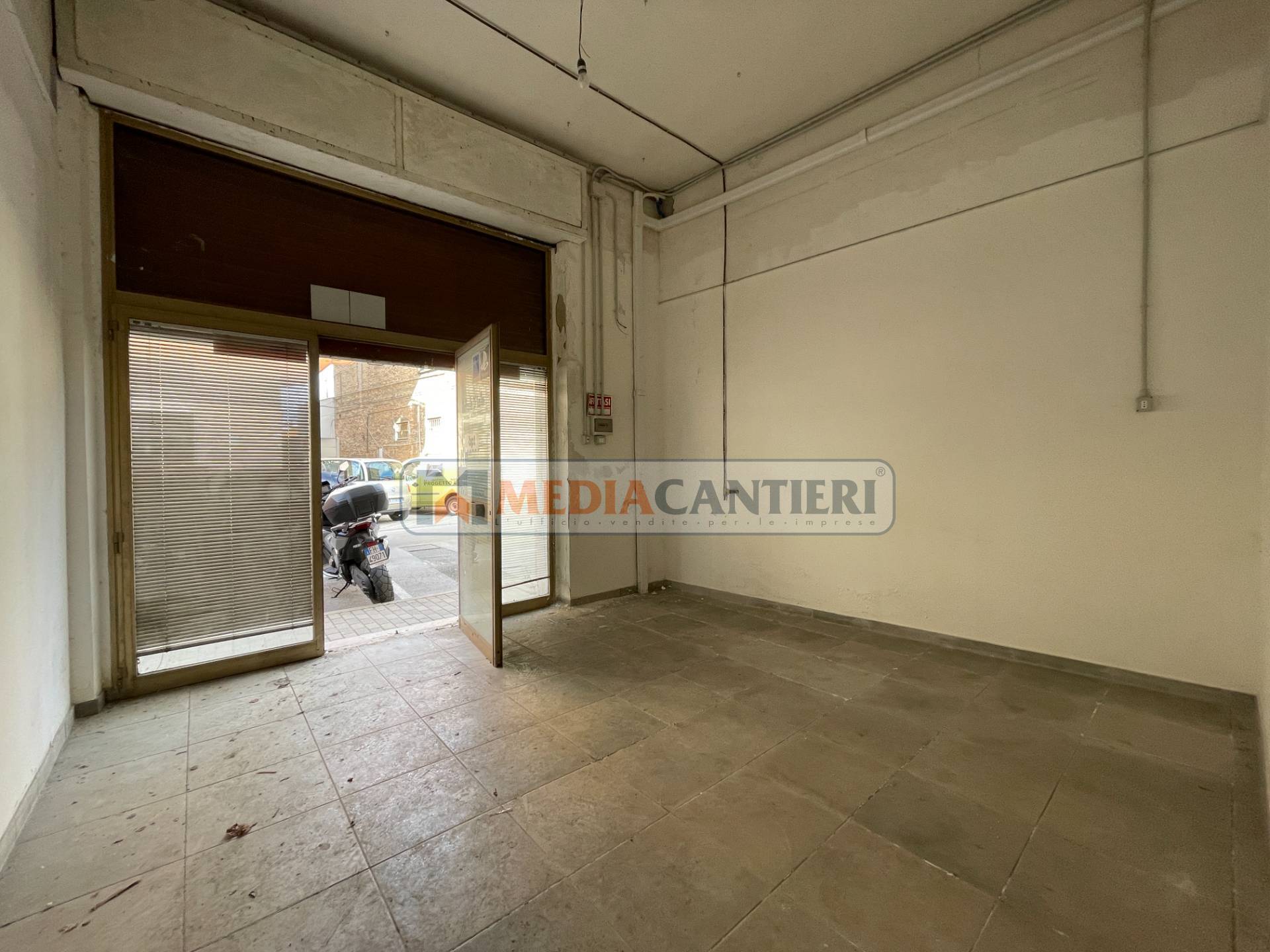 Deposito/Magazzino in vendita a Pescara