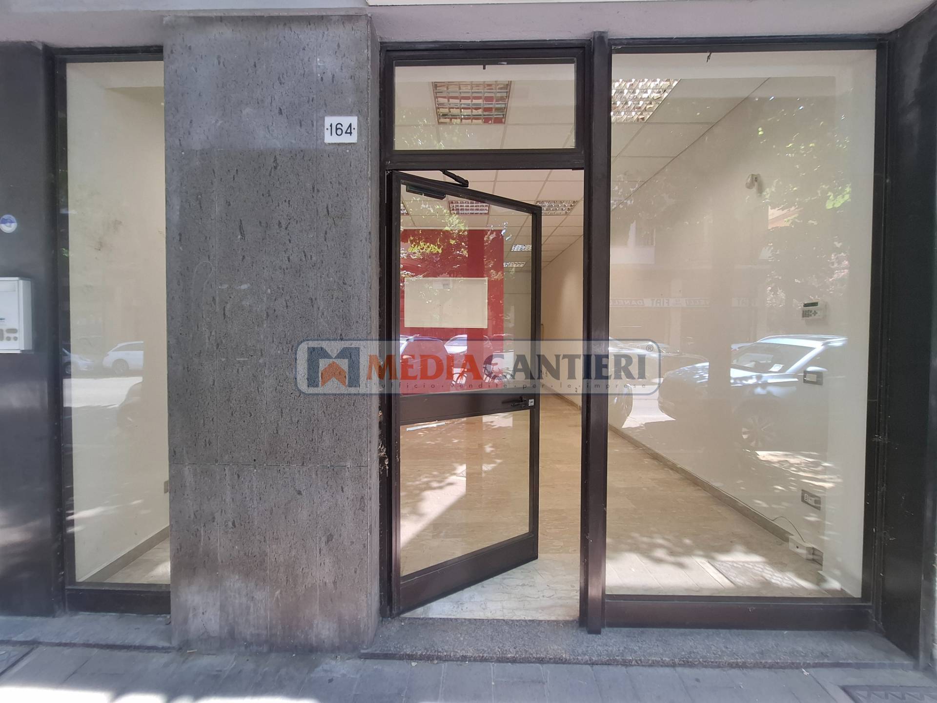 Negozio in affitto a Pescara