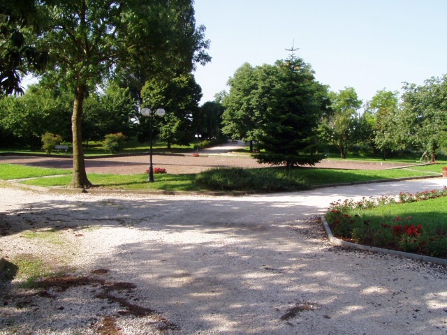 Attivit� commerciale Ristorante e pizzeria in affitto/gestione a Villadose