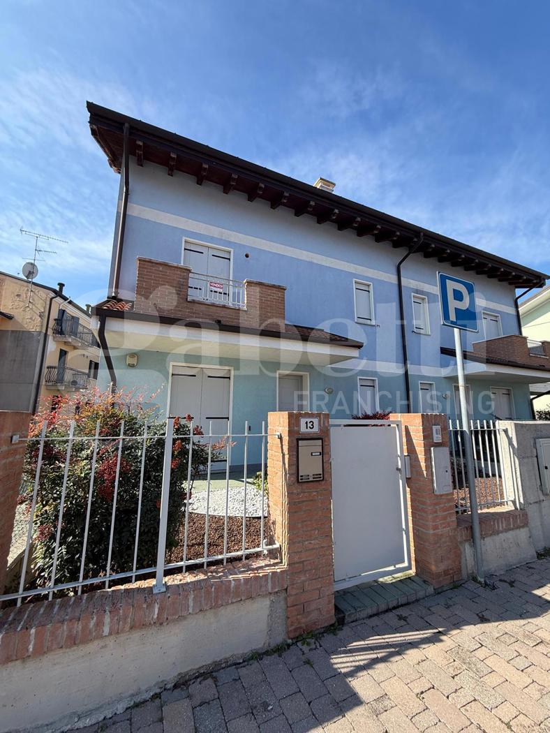 Quadrilocale da ristrutturare a Villadose