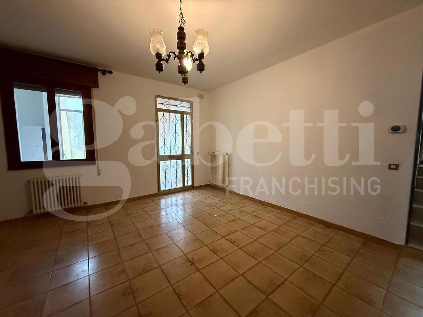 Appartamento arredato in affitto a San Martino di Venezze