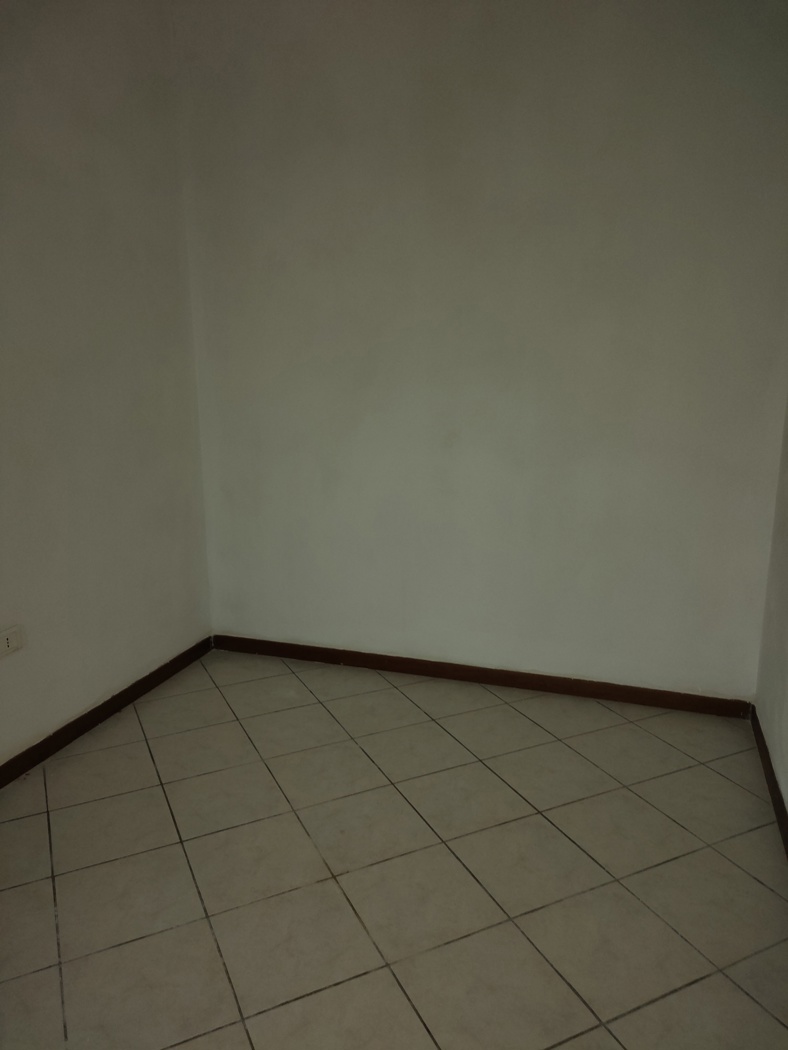 Quadrilocale con box a Gavello