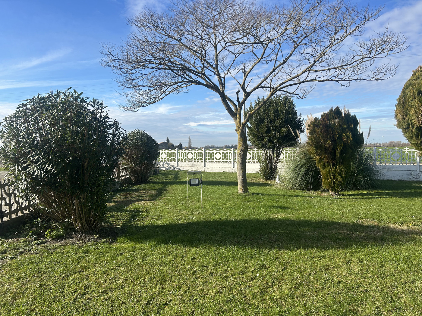 Villa con giardino a Gavello