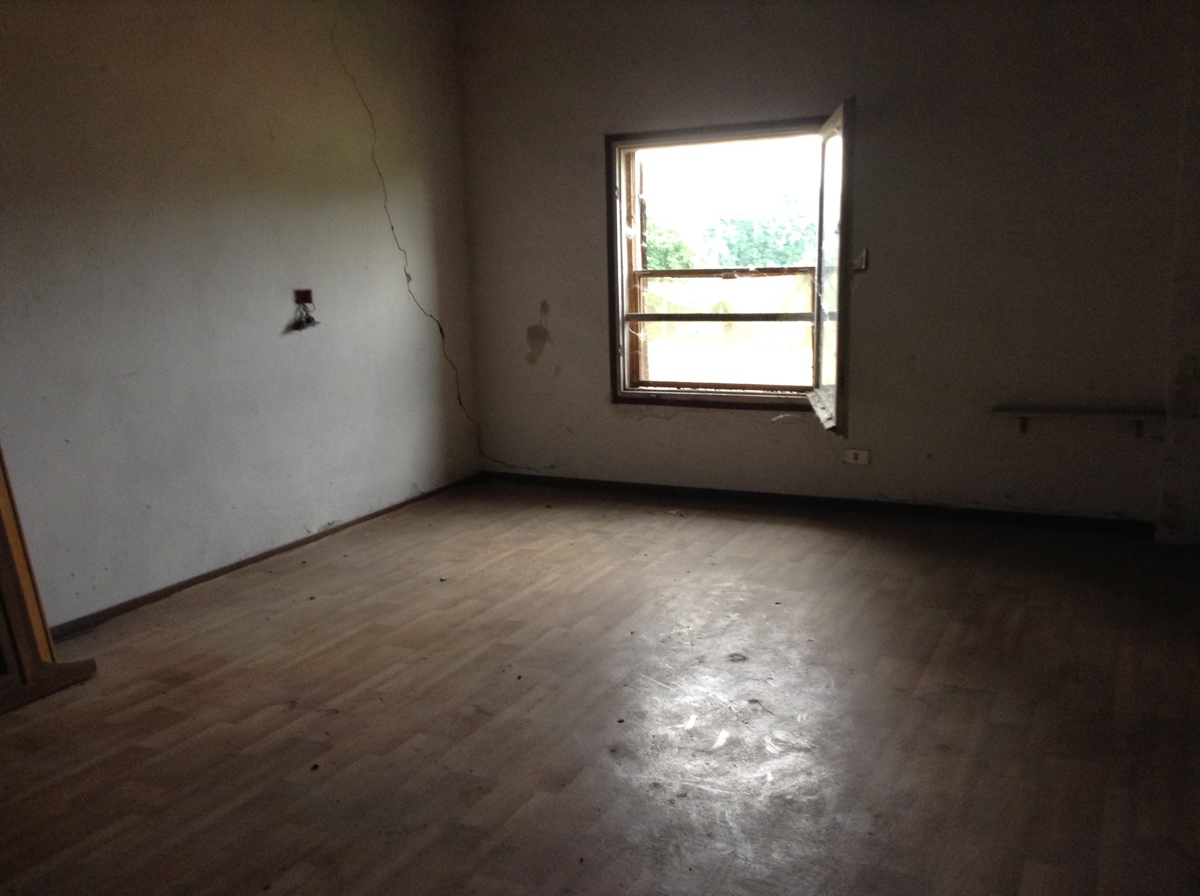 Rustico con giardino a Crespino