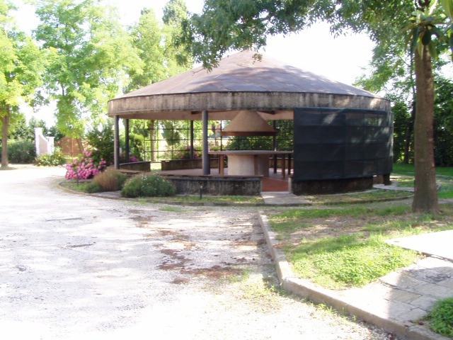 Attivit� commerciale Ristorante e pizzeria in vendita a Villadose