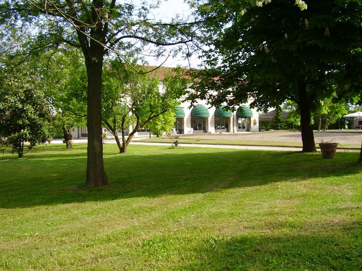 Attivit� commerciale Ristorante e pizzeria in vendita a Villadose