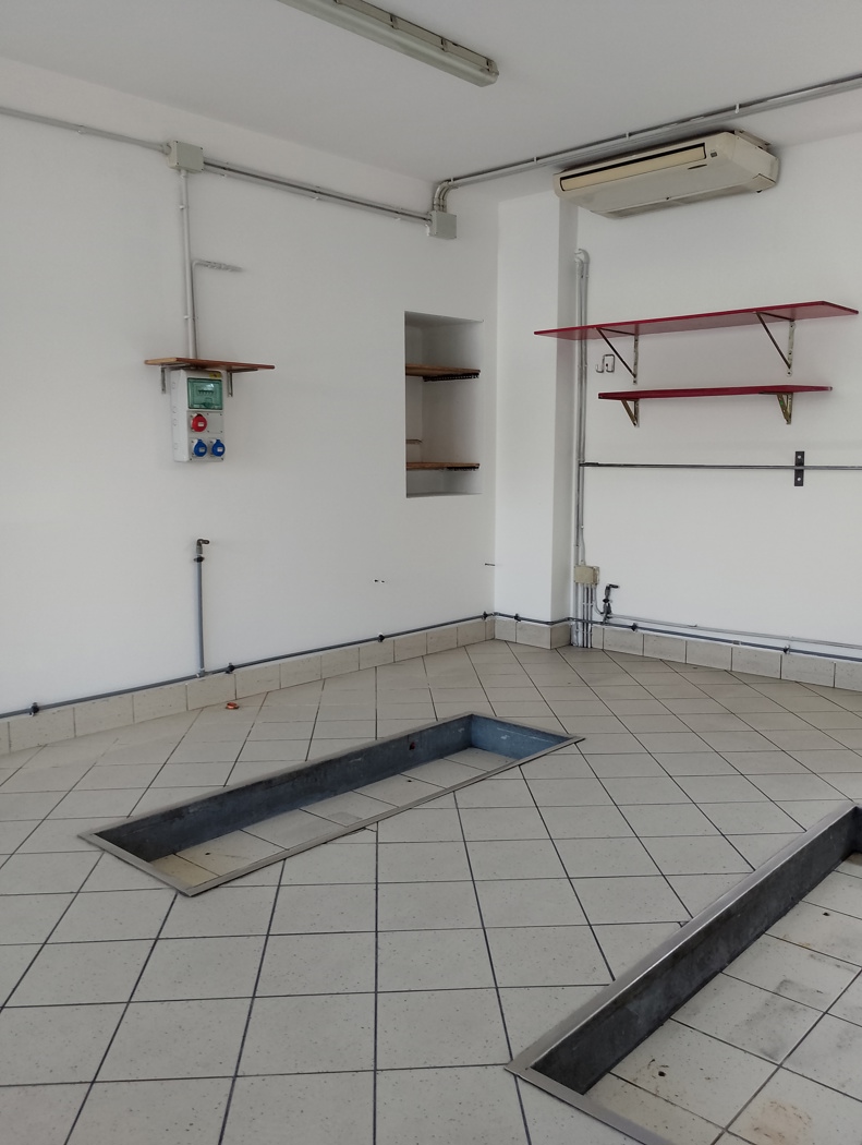 Negozio in vendita a Rovigo